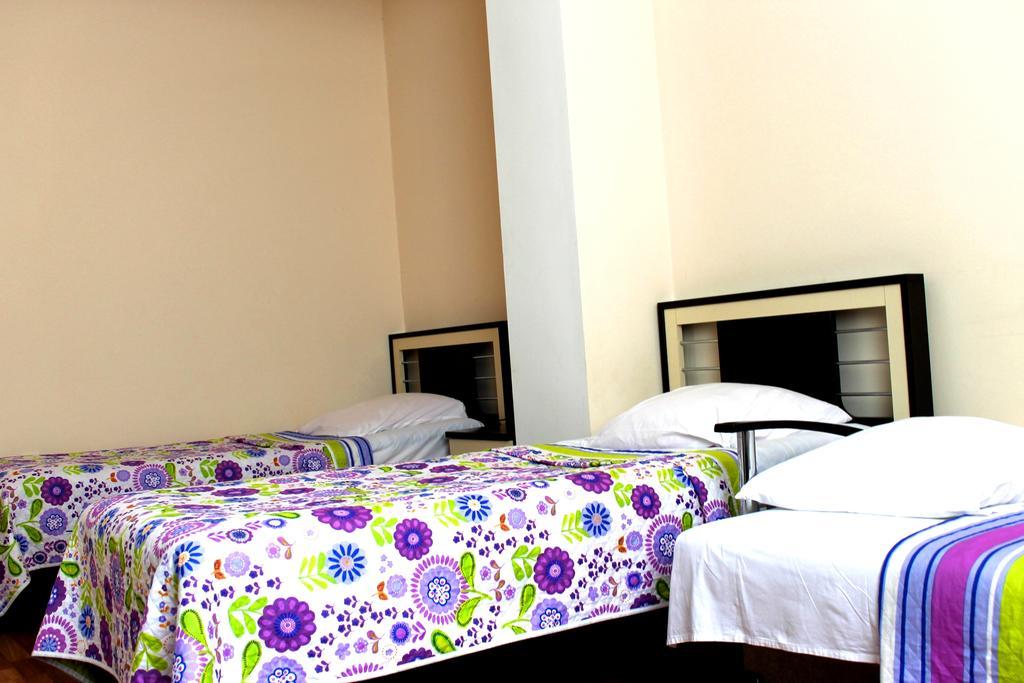 Max Comfort Hotel Koutaïssi Chambre photo