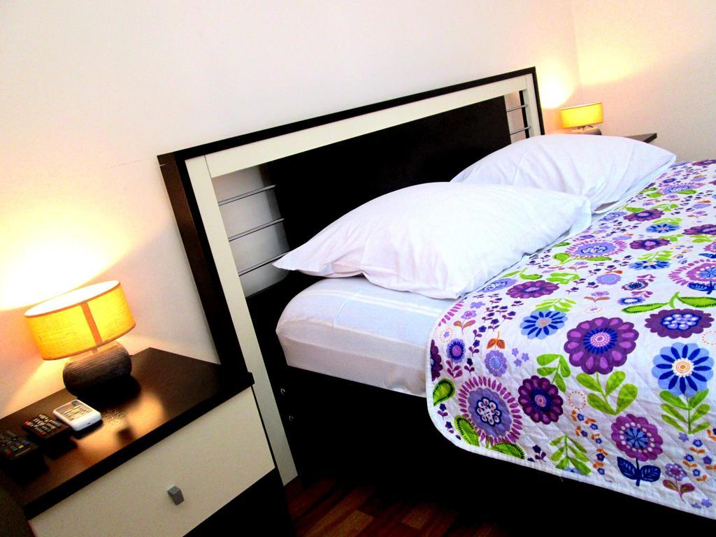 Max Comfort Hotel Koutaïssi Extérieur photo